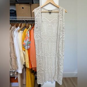 CHELSEA & THEODORE Bohemian Style Crochet Vest